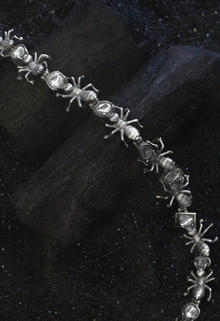 Insidious Neckpiece