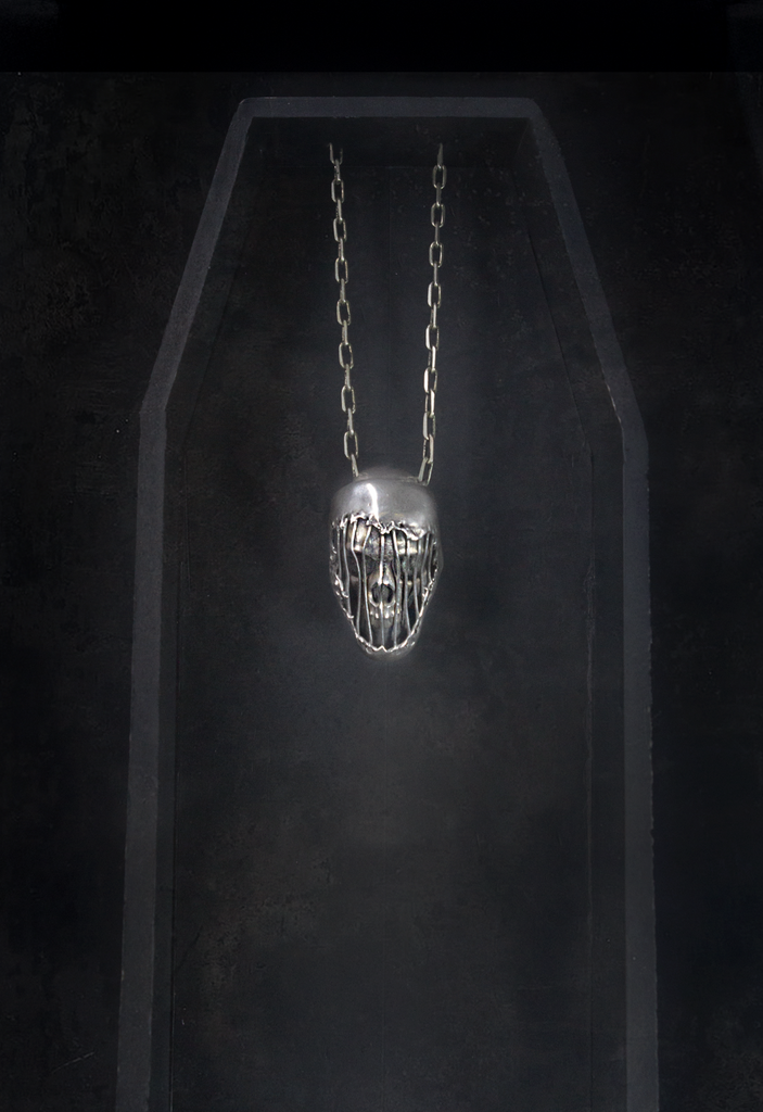 Iron grip neck piece