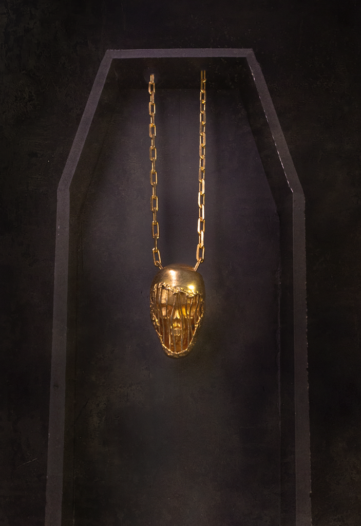 Iron grip neck piece