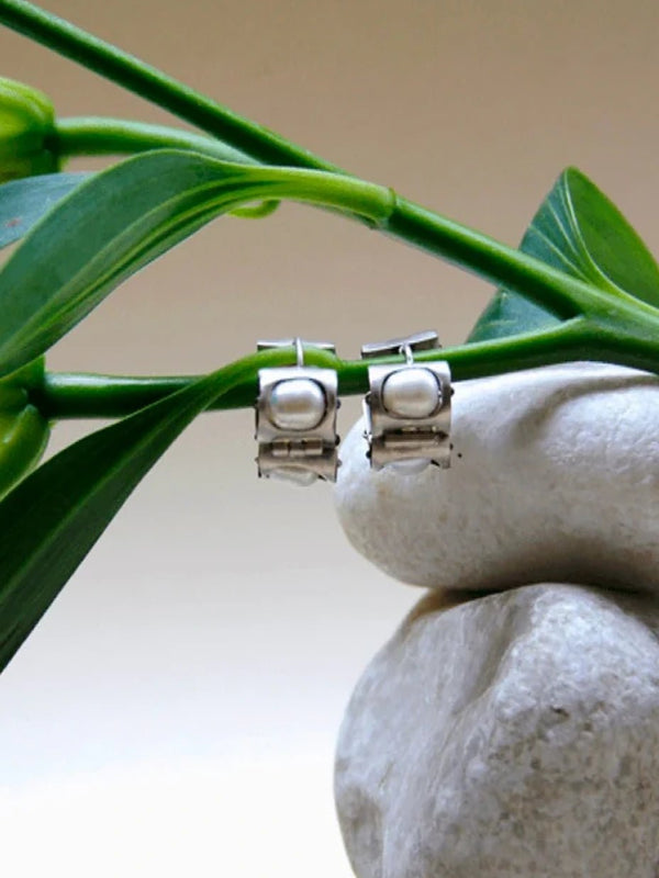 Eternal Hoop Earring in sterling silver, worn by a model – earrings, Bhavya Ramesh