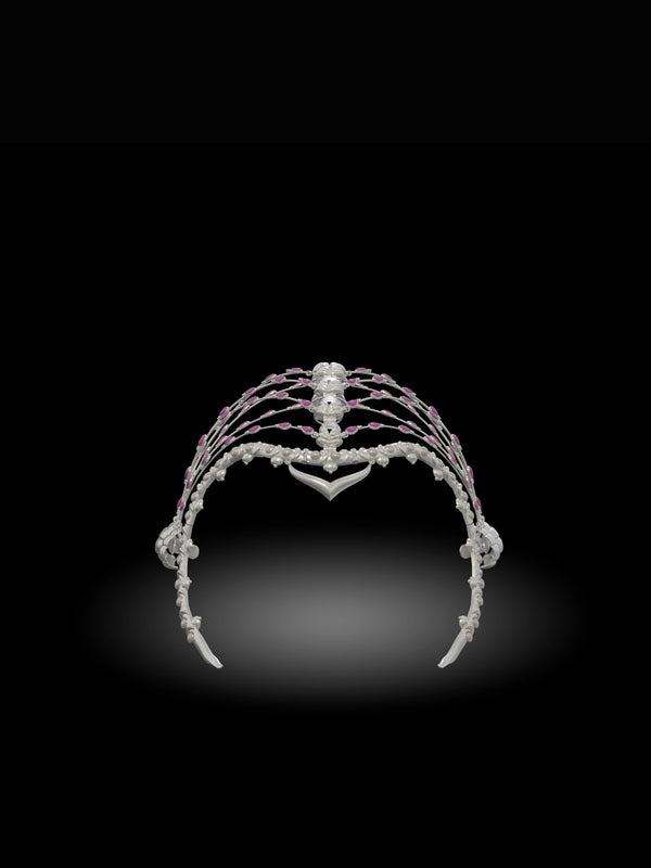 Blade Bearer in 925 sterling silver, product photo on black – hair harness, maangtika, Bhavya Ramesh