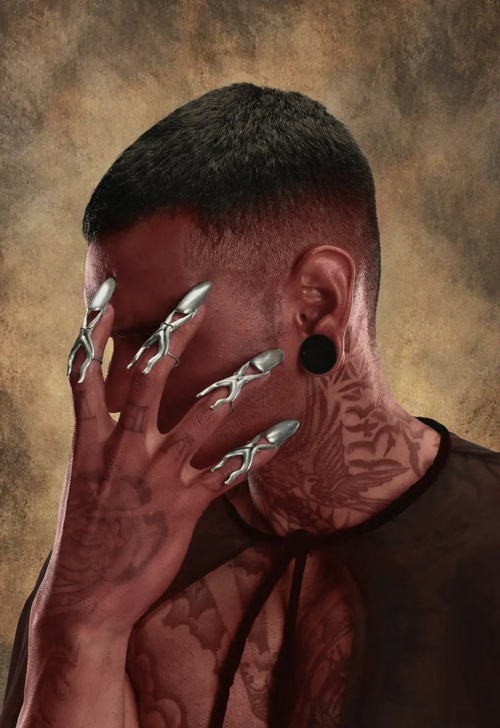 Bague à ongles griffe-tron