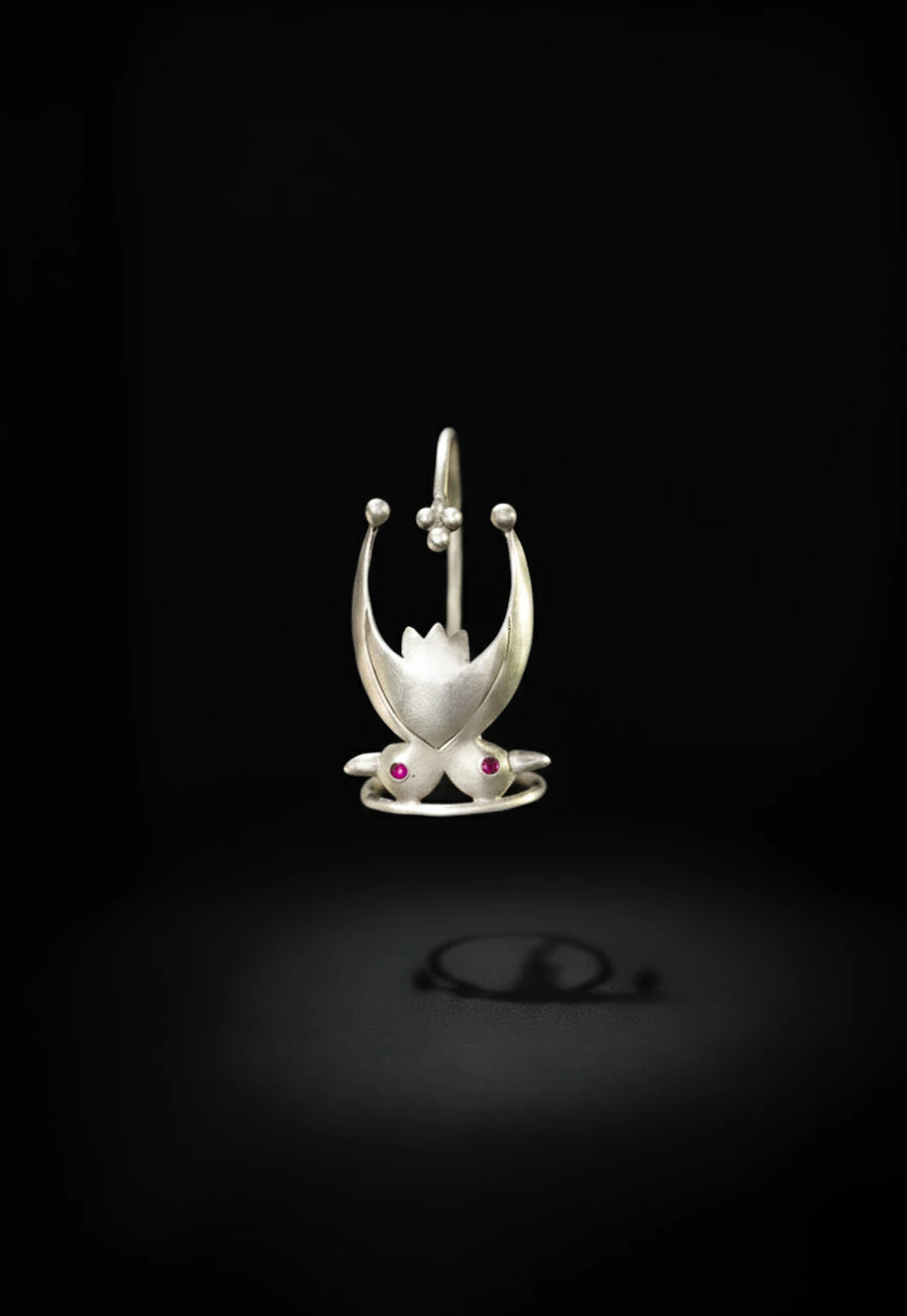Saahas | साहस Nail Caps in sterling silver, product photo on black – nail rings, Bhavya Ramesh