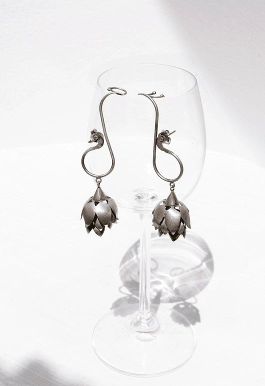 Lovers Earrings in 925 sterling silver, product photo on black – earrings, Bhavya Ramesh