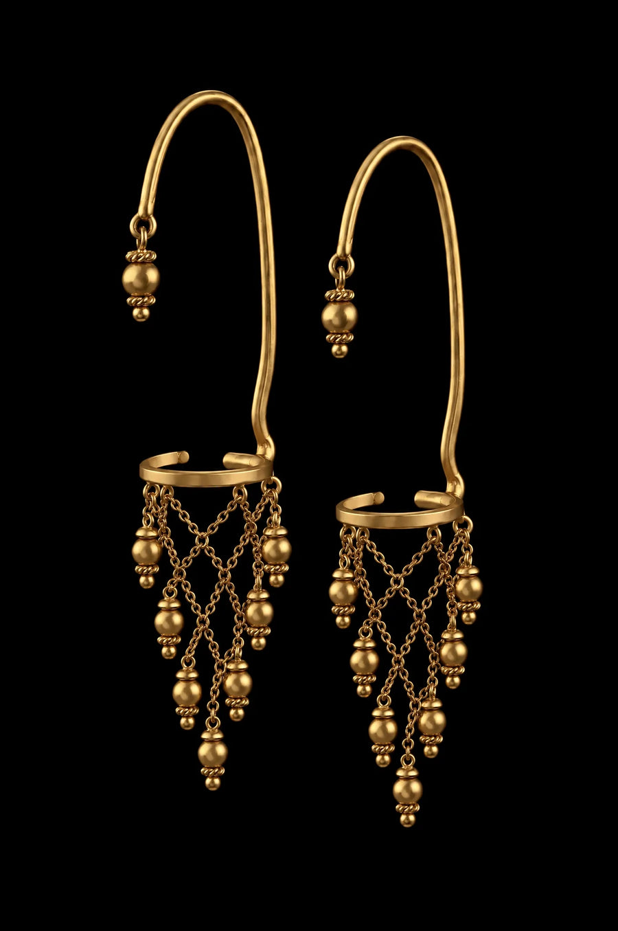 Murmur Ear Clip in 18-carat gold plating on sterling silver, product photo on black – ear clips, Bhavya Ramesh