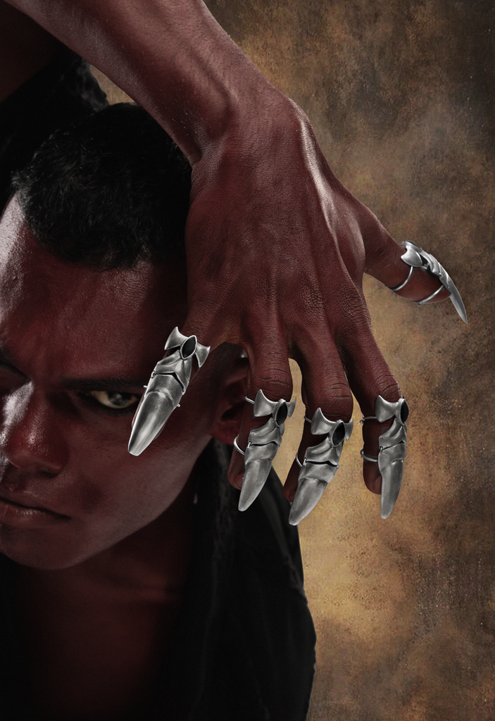 Raakh Nail ring
