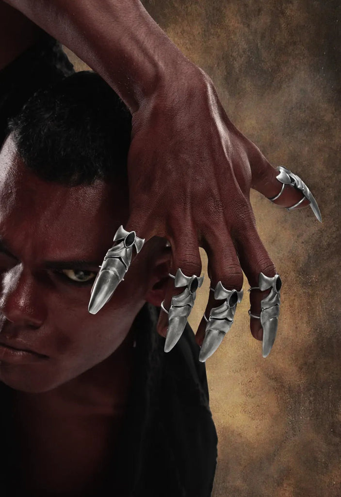 Raakh Nail ring