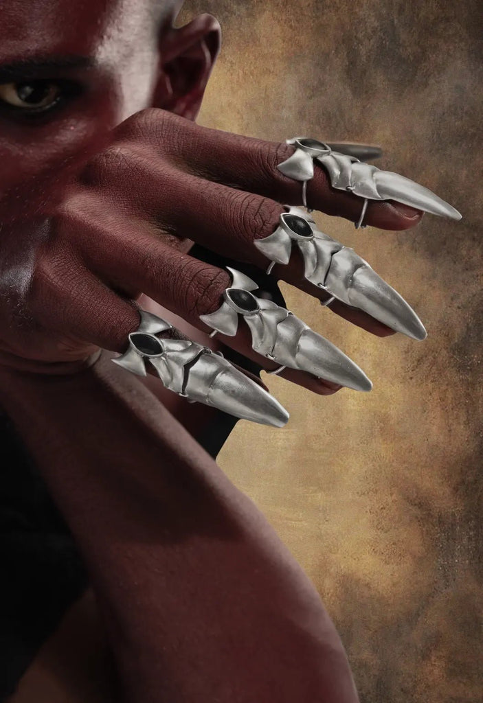Raakh Nail ring