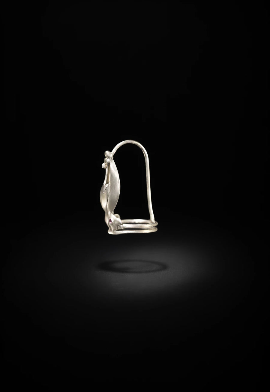 Saahas | साहस Nail Caps in sterling silver, product photo on black – nail rings, Bhavya Ramesh