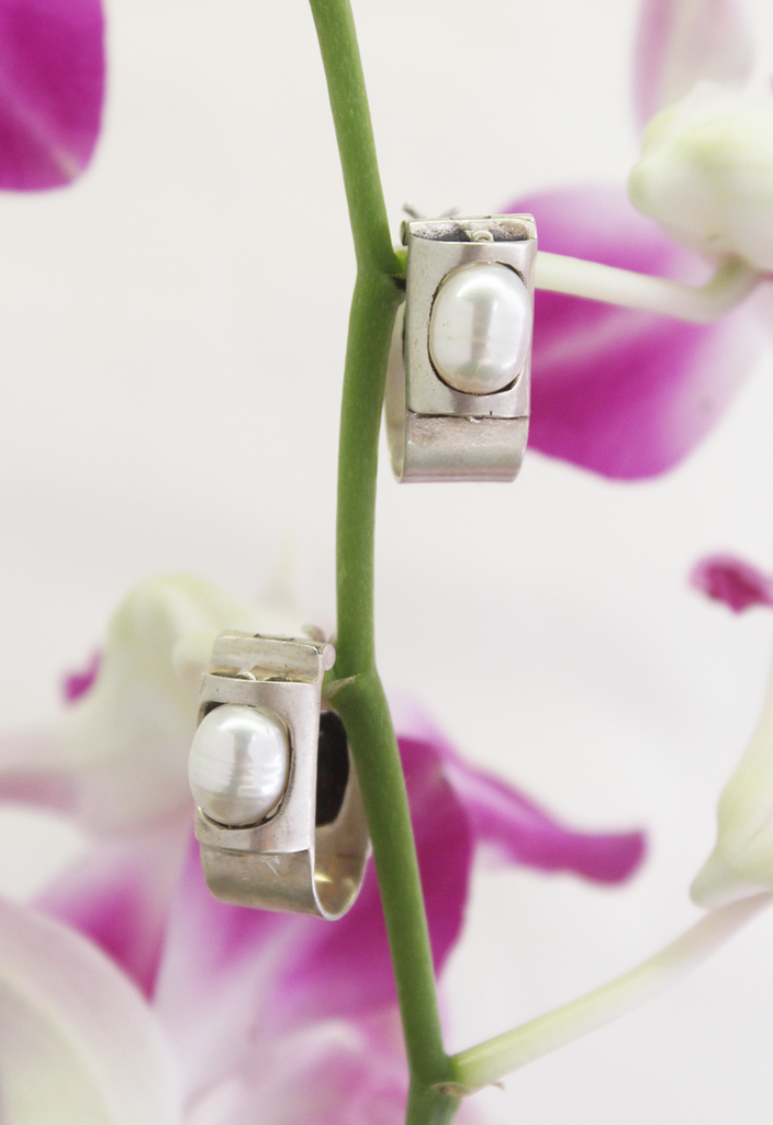 I&I Earring