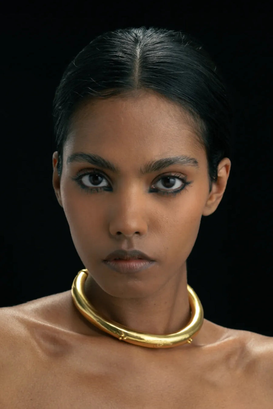 Vigil Choker in sterling silver, worn by a model – neck pieces, Bhavya Ramesh