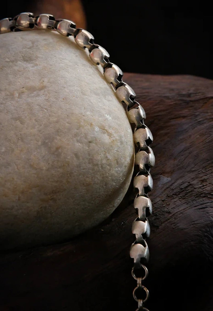 Entwine Choker in 925 sterling silver, worn by a model – neck pieces, Bhavya Ramesh