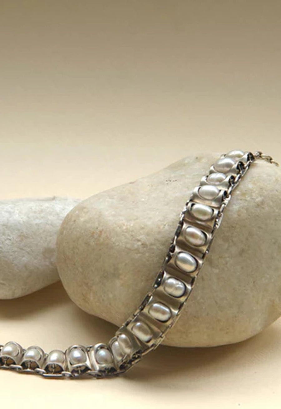 Eternal Choker in 925 sterling silver, worn by a model – neck pieces, Bhavya Ramesh