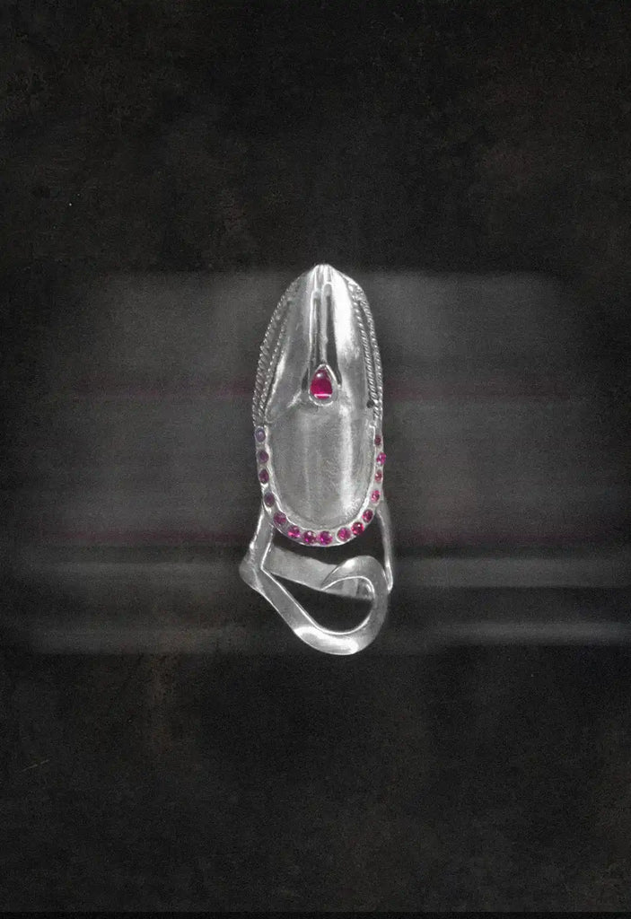 Basma Nail ring