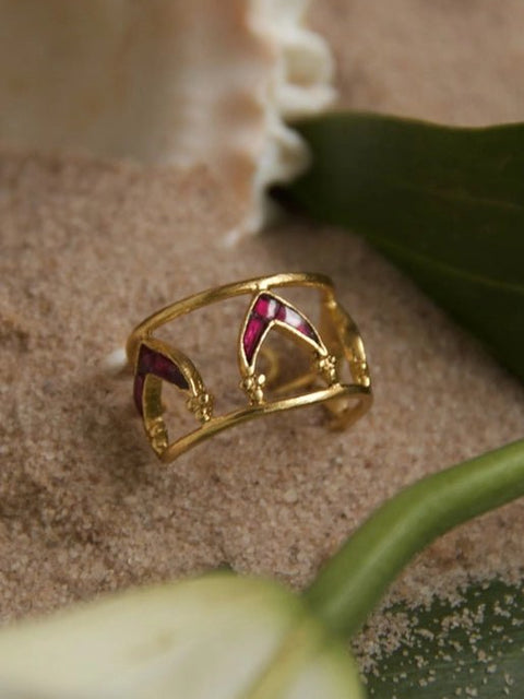 Bold As Love Ring - gold