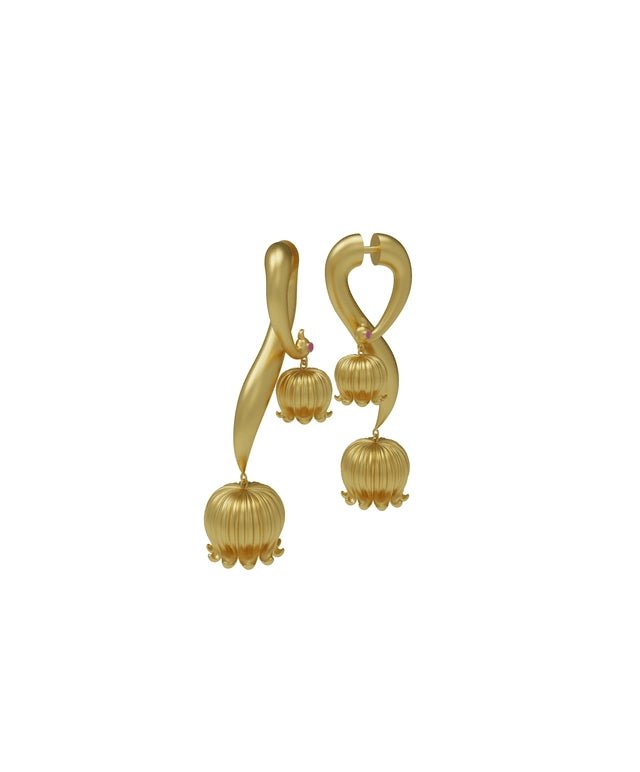 Cham Cham in 18-carat gold plating on sterling silver, product photo on black – earrings, Bhavya Ramesh