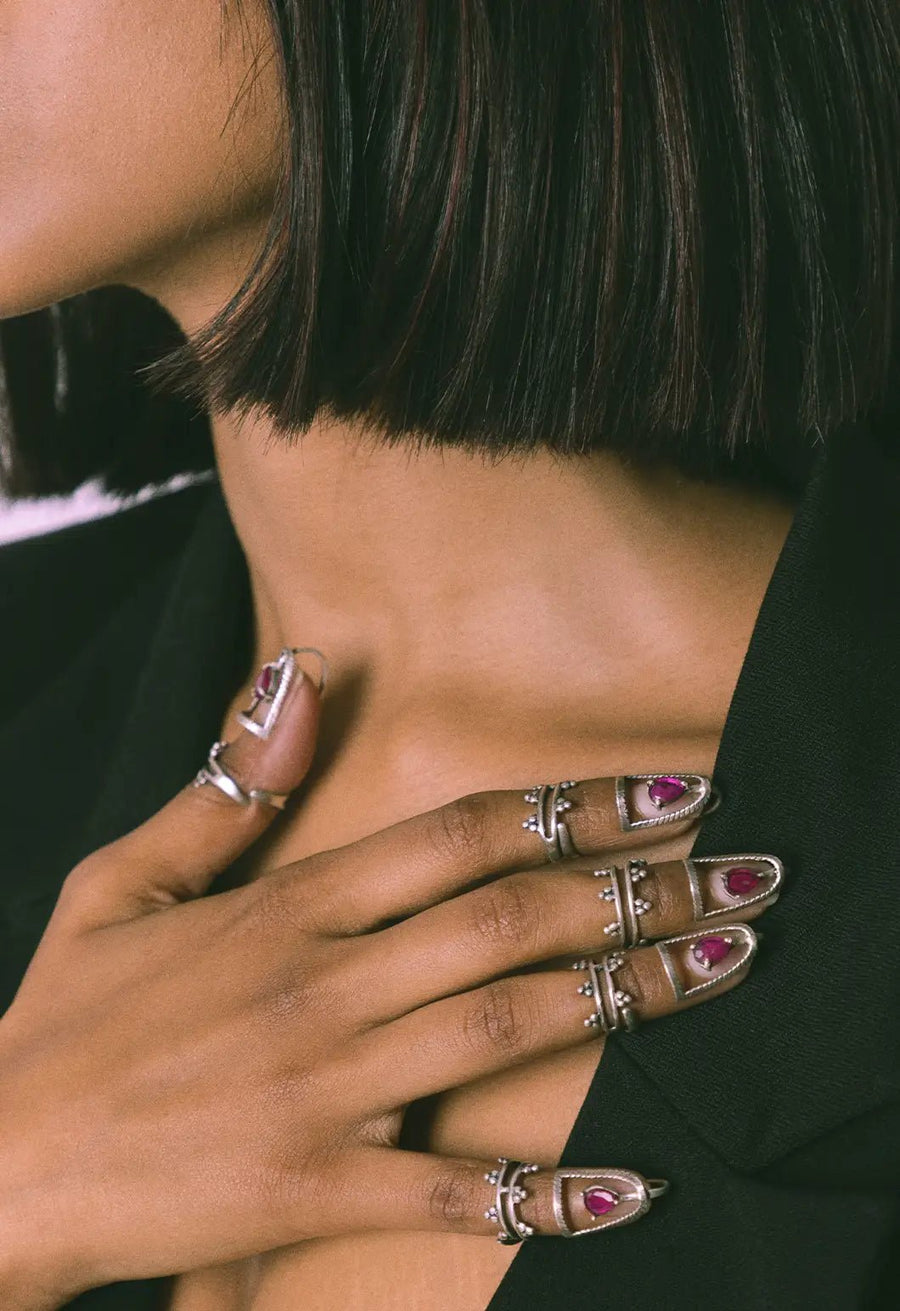 Dame in 925 sterling silver, worn by a model – nail rings, Bhavya Ramesh