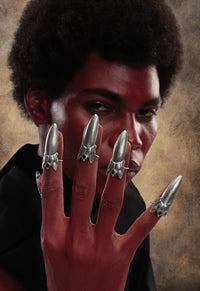 Bague à ongles poignard du diable
