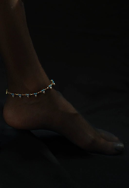 Drops Of Light Anklets in sterling silver, product photo on black – anklet, Bhavya Ramesh