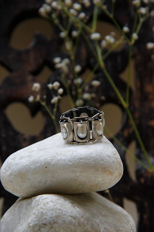 Eternal Ring in sterling silver, worn by a model – rings, Bhavya Ramesh
