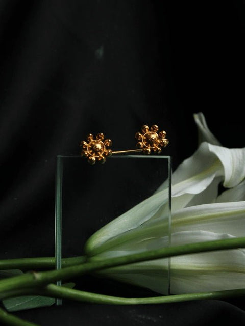 Flower Ear Clip - gold