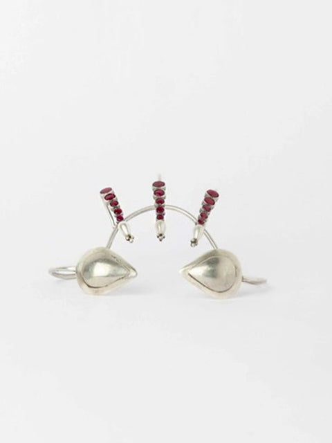 Her Highness Palm Cuff in 925 sterling silver, product photo on black – palm cuff, Bhavya Ramesh