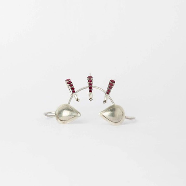 Her Highness Palm Cuff in 925 sterling silver, product photo on black – palm cuff, Bhavya Ramesh