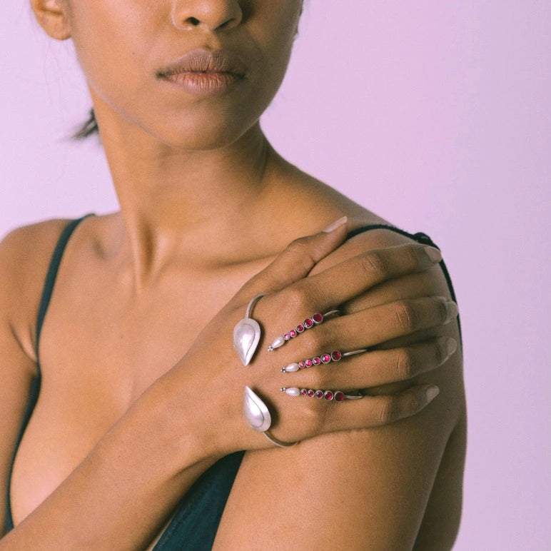Her Highness Palm Cuff