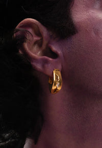 Boucle d'oreille gravée