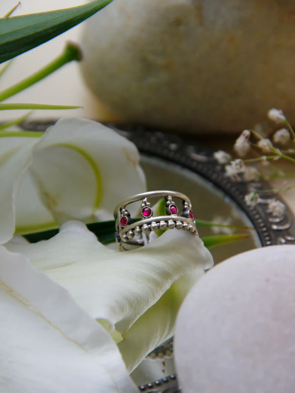 Keep Me Close Ring in sterling silver, worn by a model – rings, Bhavya Ramesh