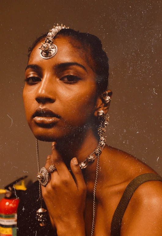 Levitate Maang Tika in 925 sterling silver, worn by a model – maang tika, Bhavya Ramesh