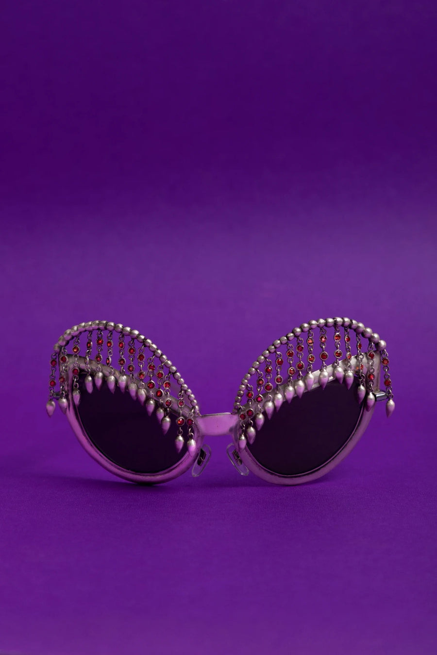Parda in 925 sterling silver, product photo on black – sunglasses, Bhavya Ramesh