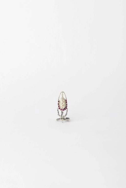 Queen in 925 sterling silver, product photo on black – nail rings, Bhavya Ramesh