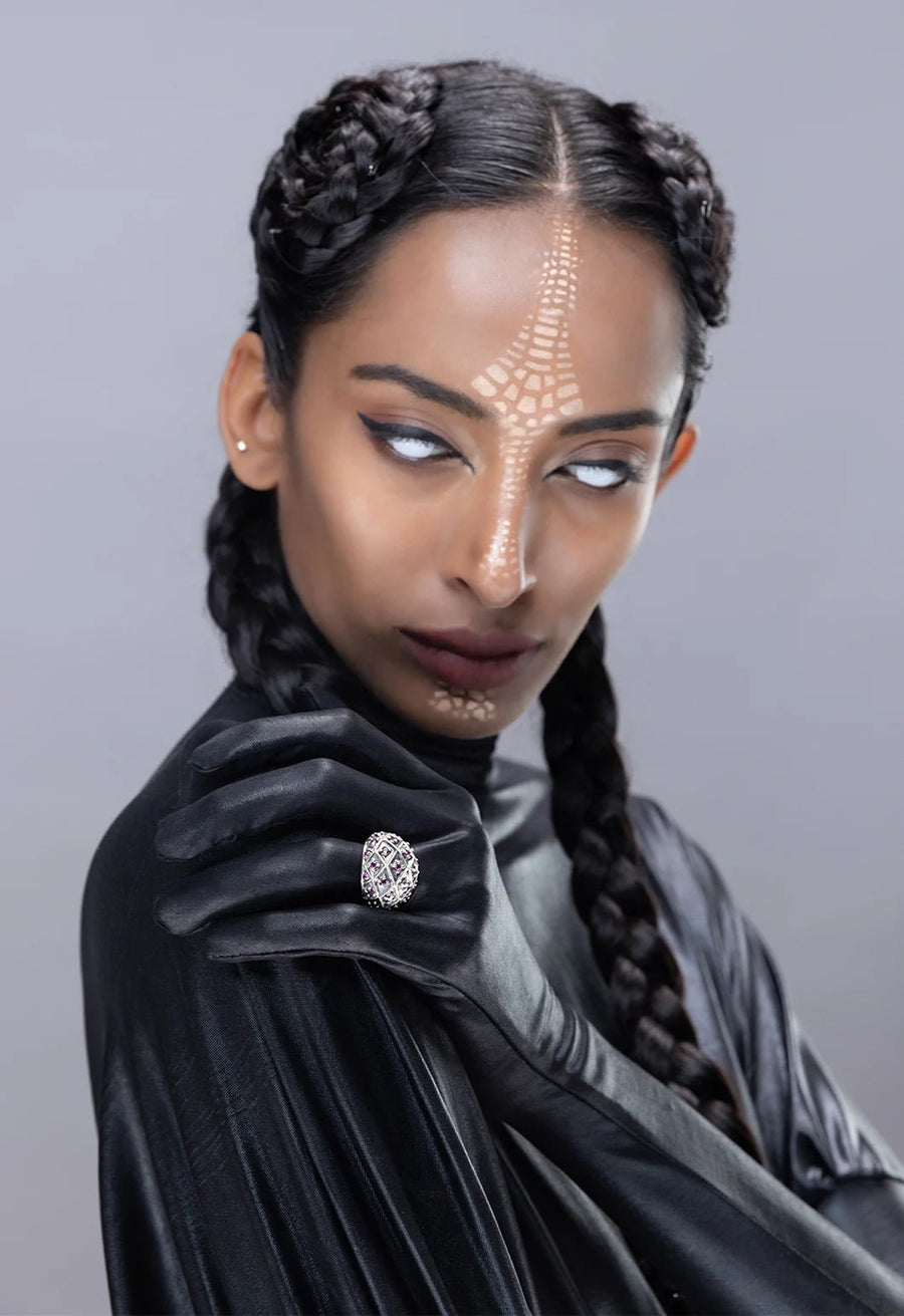 Sarmani Ring in sterling silver, worn by a model – rings, Bhavya Ramesh