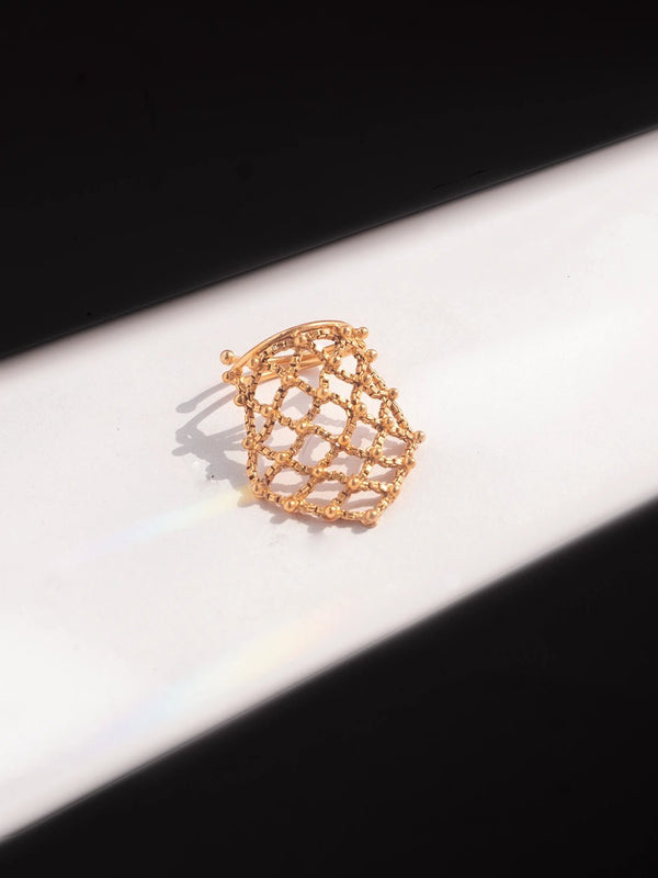 Scalira Ring in sterling silver, product photo on black – rings, Bhavya Ramesh