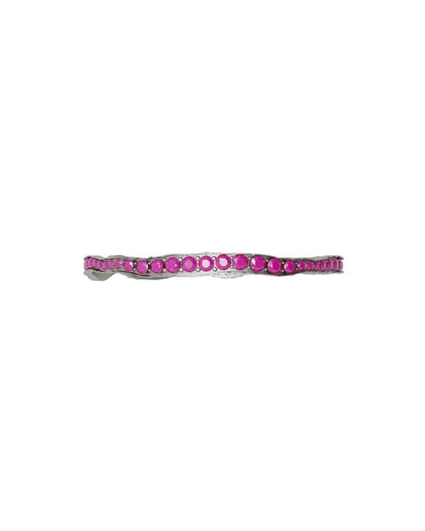 Shondesh Bangle in 925 sterling silver, product photo on black – bangle, Bhavya Ramesh