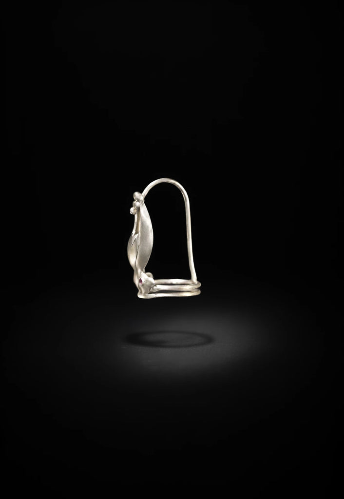 Saahas | साहस Tapas de uñas