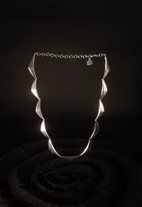 Collier Vegavat